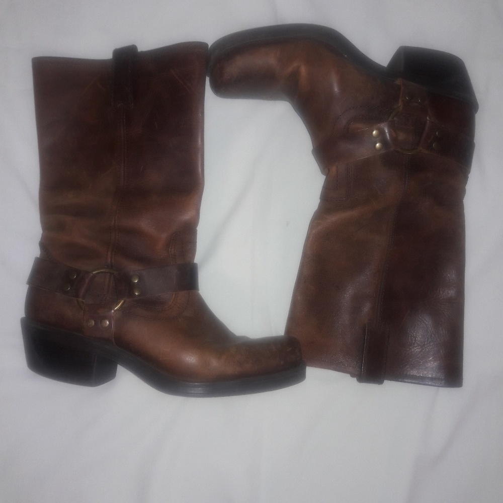 Boots. Like New Condition